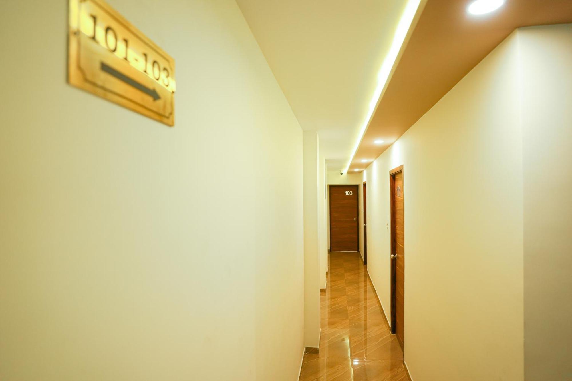 Saara Inn Пондичерри Экстерьер фото